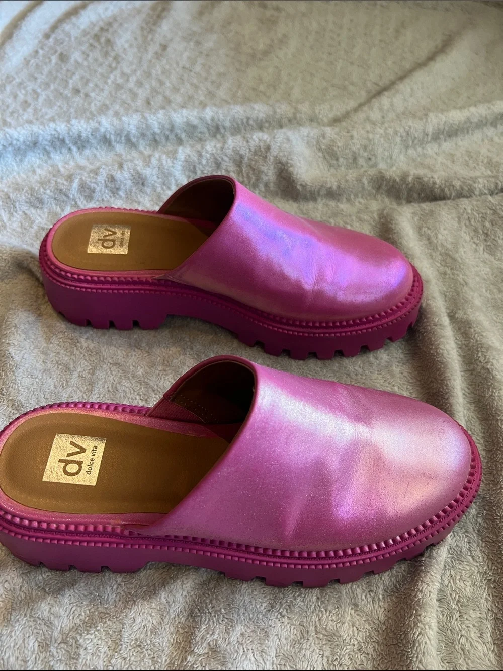 DV by Dolce Vita Metallic Hot Pink Platform Clogs